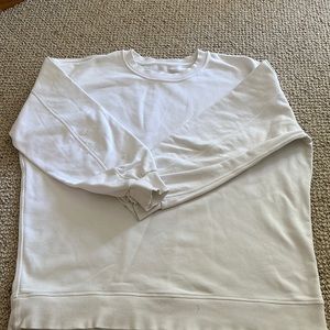 Lululemon Perfectly Oversized Crew Sweatshirt, size 6